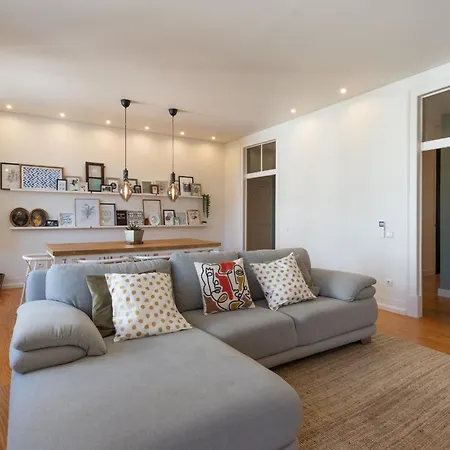 Charming Graca, 354 Apartment *
